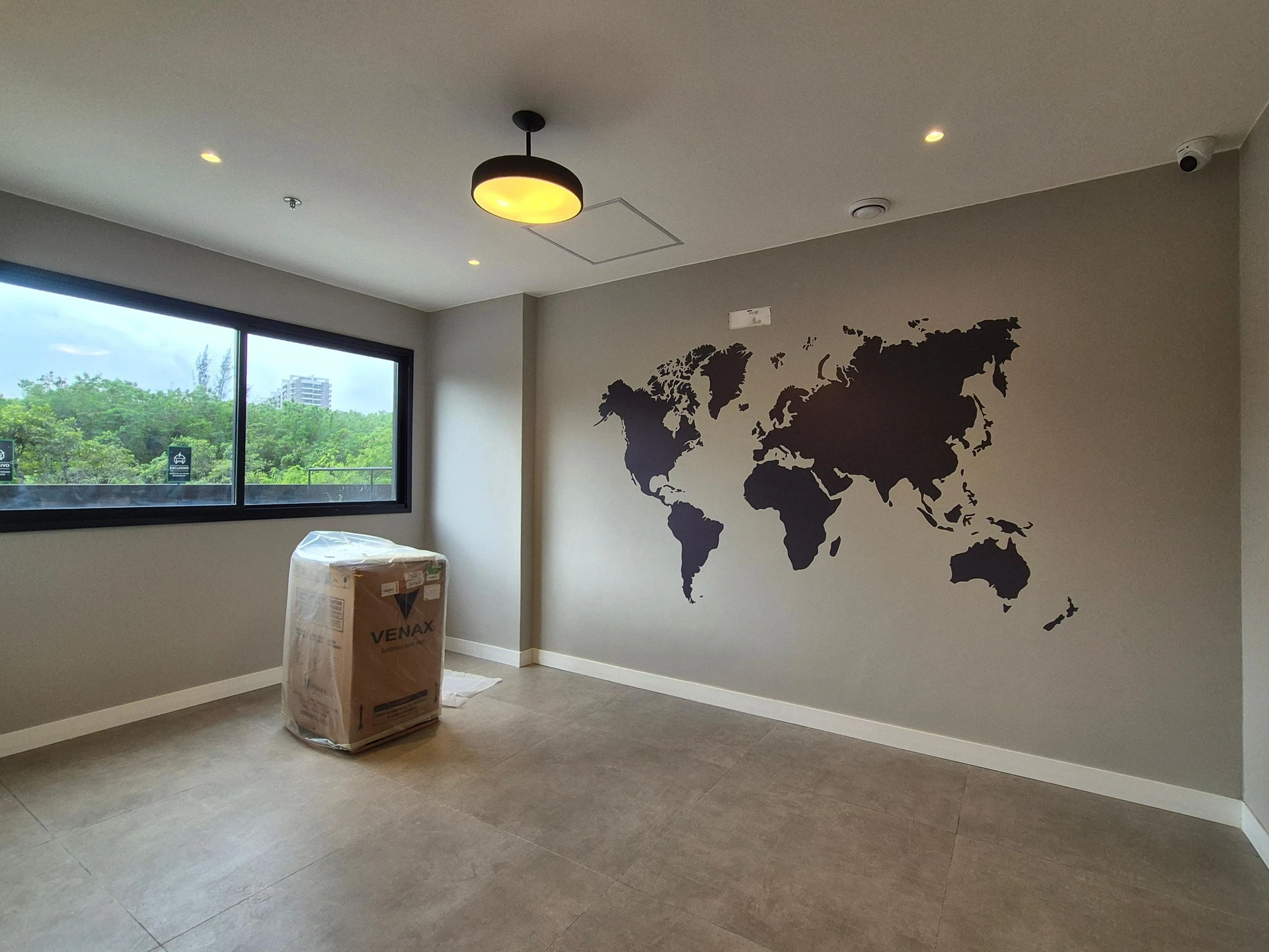 3-bedroom apartment with a mountain view — photo 44