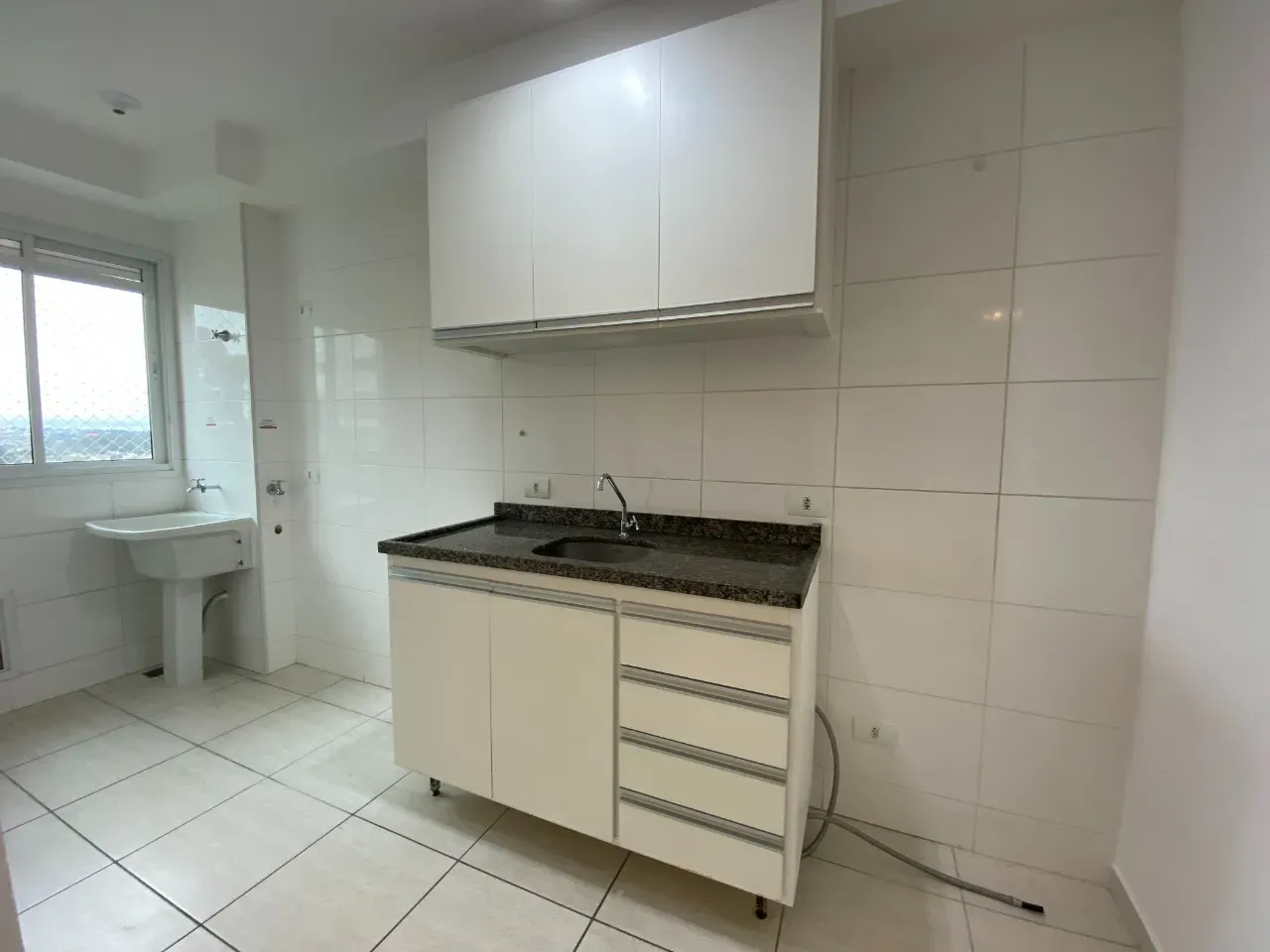 Apartamento de 2 quartos com sacada e 54 m²