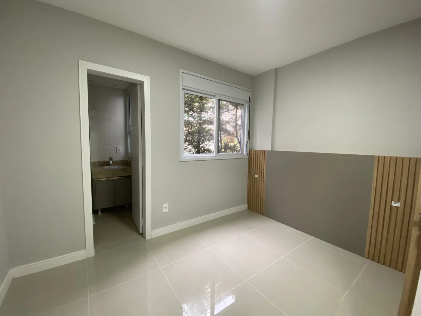 Apartamento en planta baja con 4 dormitorios y 3 suites — photo 5