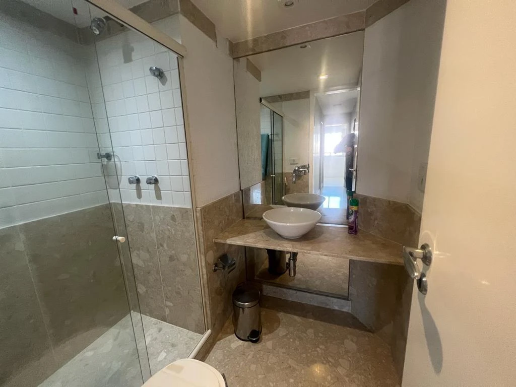 200 m² duplex apartment with 3 bedrooms and 6 bathrooms — photo 22