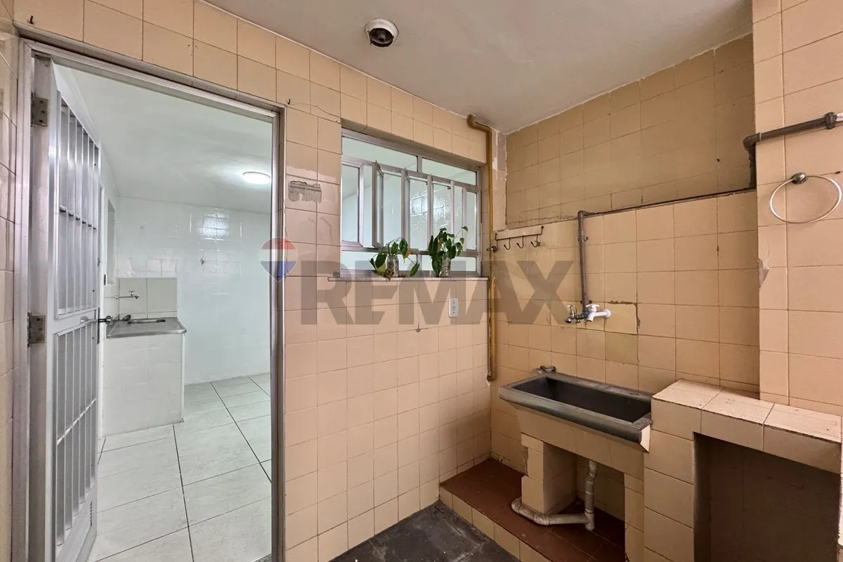 Casa com 3 quartos e 3 banheiros, com varanda e terraço — photo 9