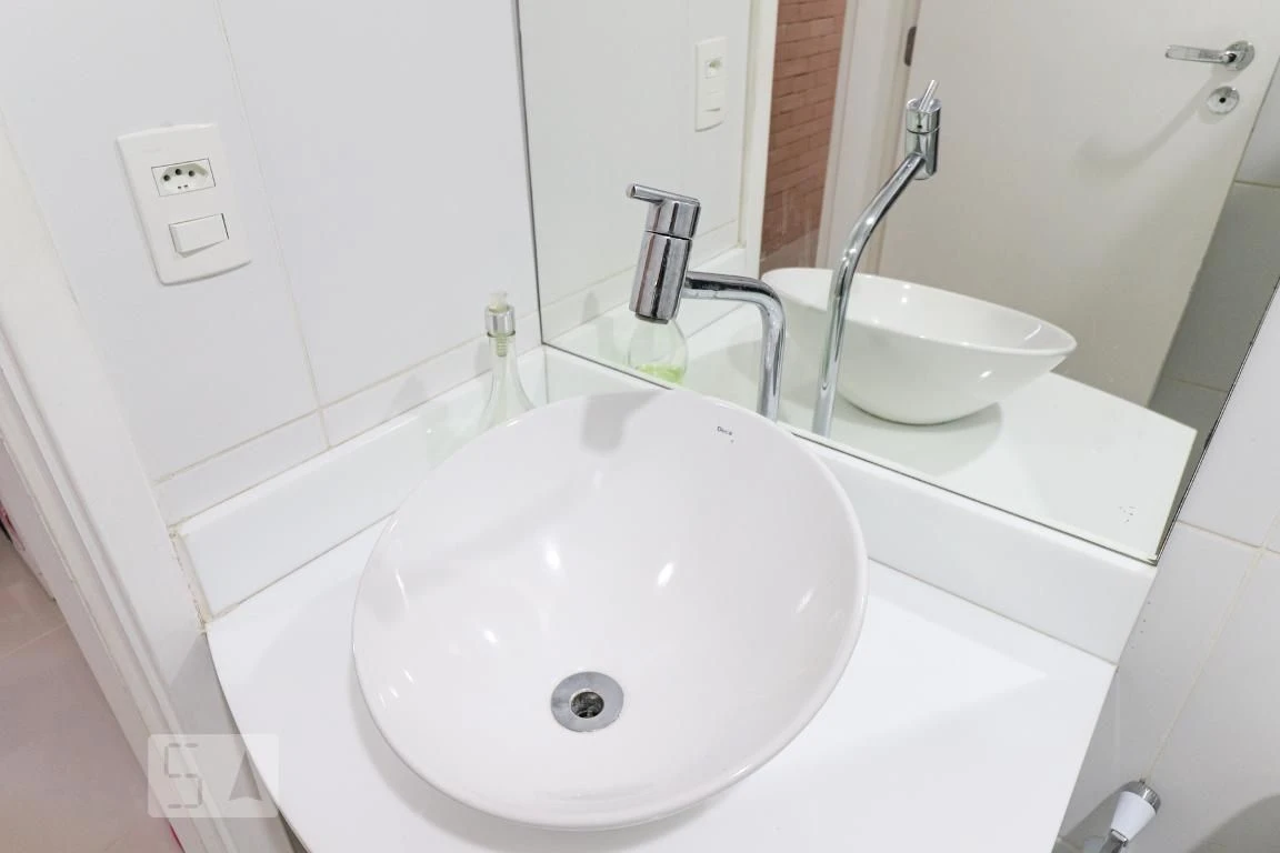 Apartamento mobiliado com 2 quartos e churrasqueira privativa — photo 4