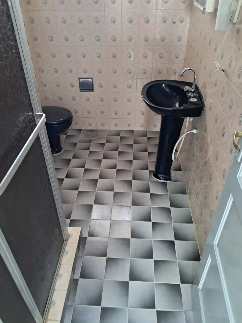Apartment with a balcony, 2 bedrooms and 1 bathroom — photo 4
