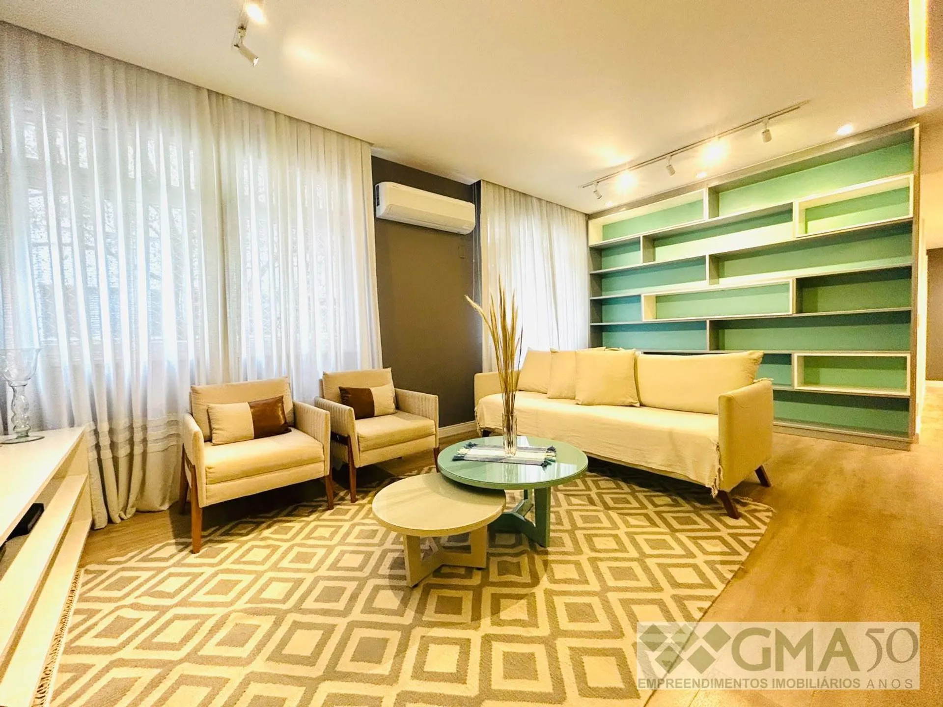 Furnished 110 m² apartment with 3 bedrooms and 1 parking spot — photo 28