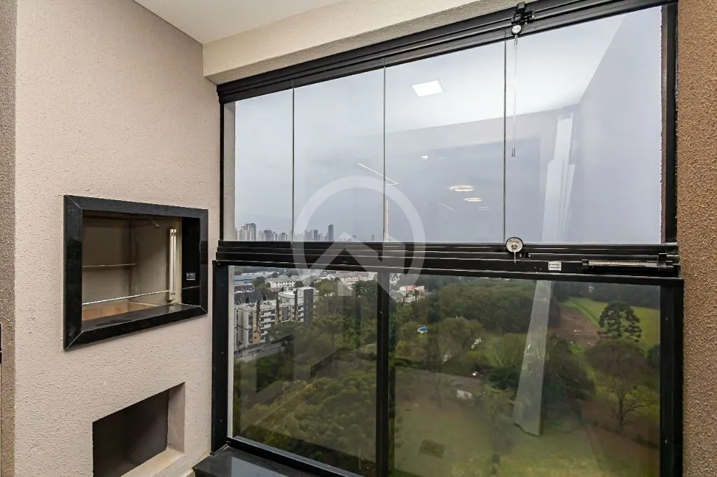 2-bedroom apartment with open-plan kitchen and parking — photo 9