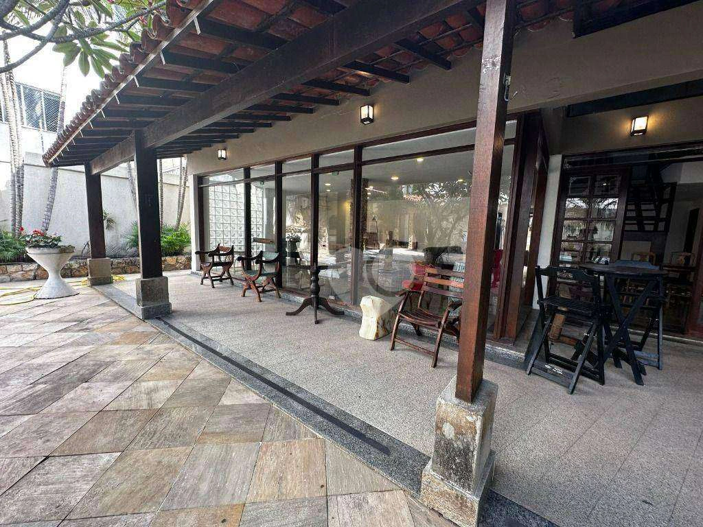 House with 3 bedrooms and 600 m², 4 parking spots — photo 23