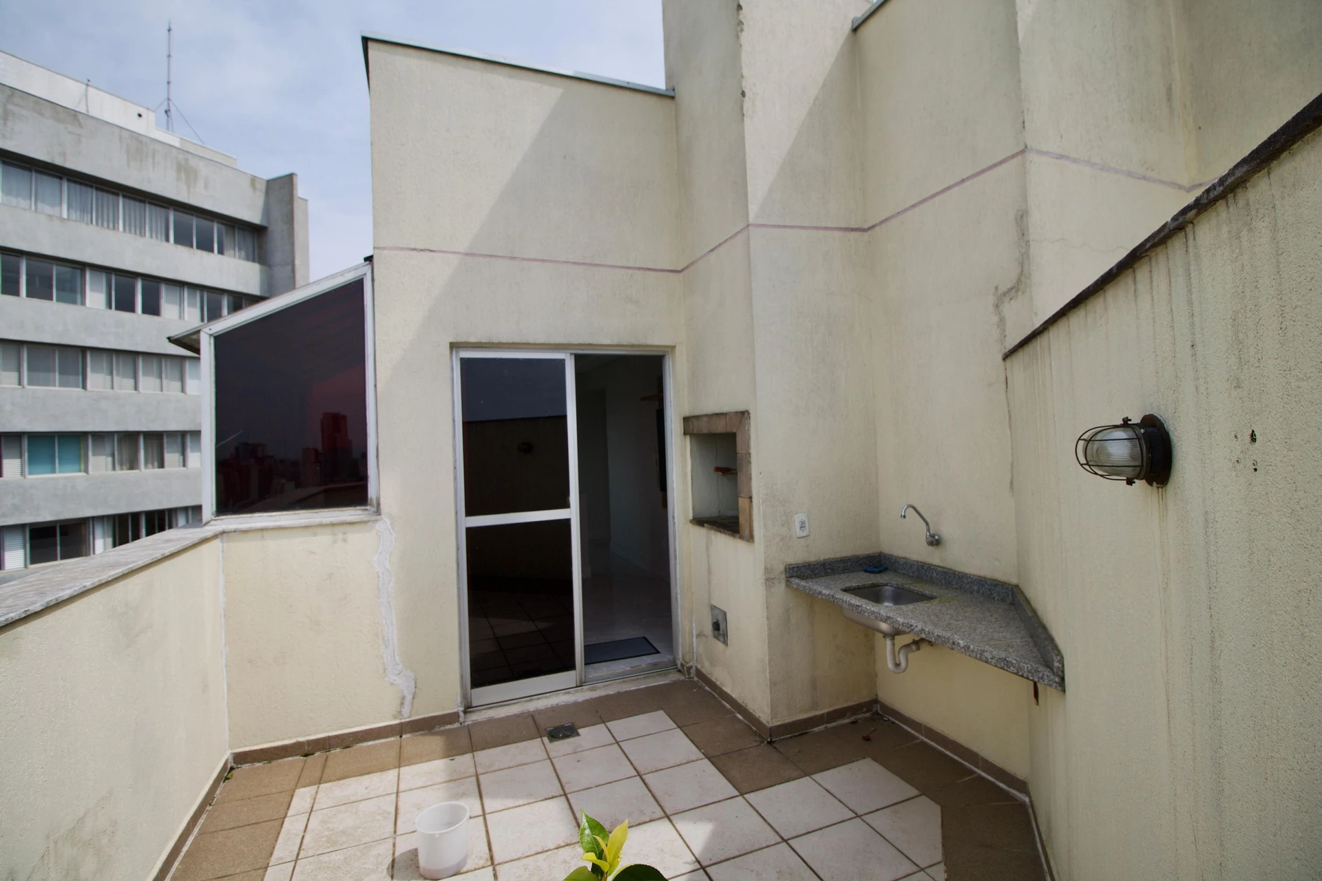 Floor-to-ceiling windows in a 2-bedroom apartment, 100 m² — photo 46