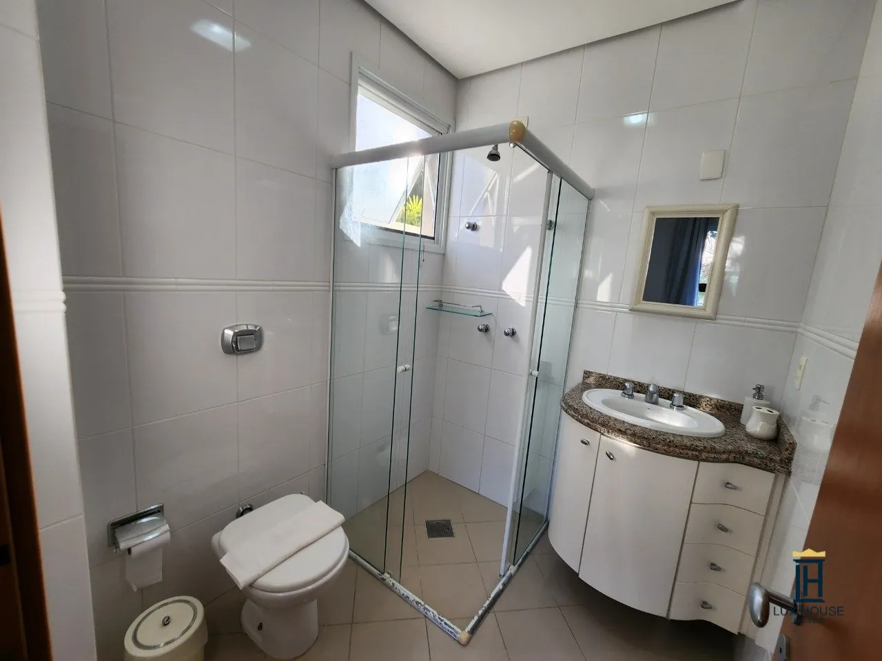 Casa amueblada con 6 dormitorios y 600 m² — photo 31