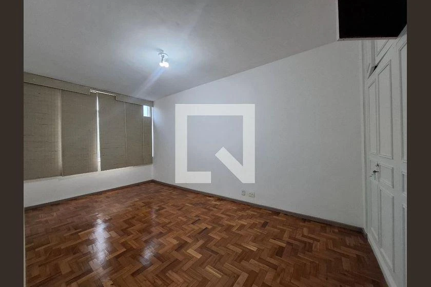 3-bedroom apartment with floor-to-ceiling windows — photo 3