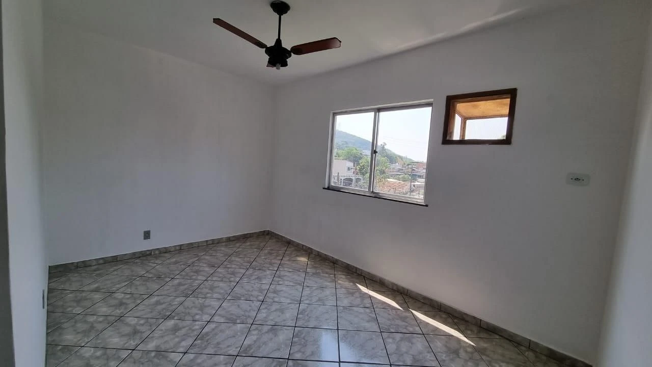 Apartment with 2 bedrooms and a closed kitchen — photo 3