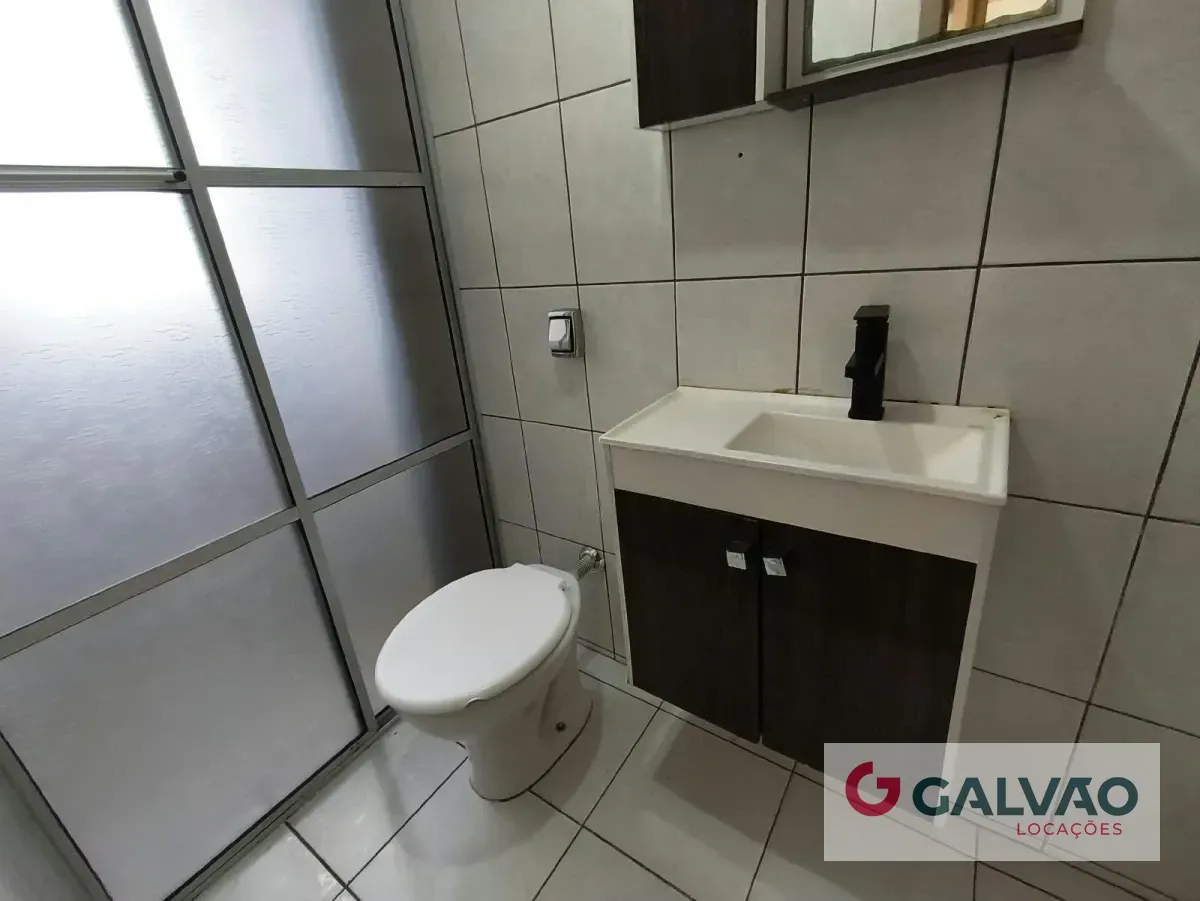 Departamento de 3 dormitorios con piso de madera o laminado — photo 6