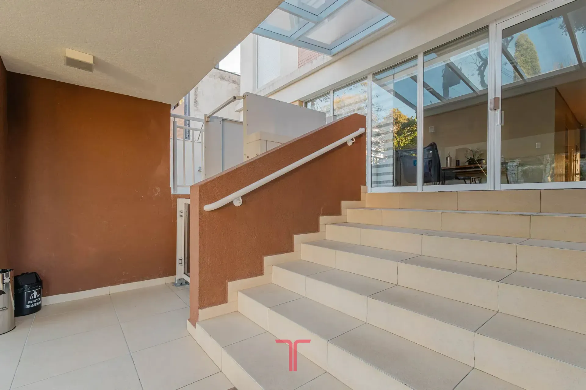 3 quartos e janelas do piso ao teto: apartamento de 141 m² — photo 77