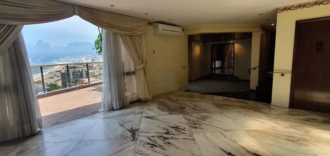 Triplex penthouse 900 m² with 2 bedrooms and 7 bathrooms — photo 7