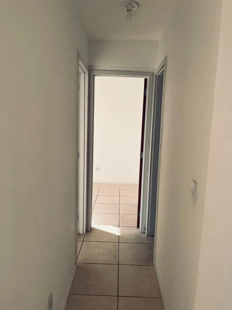 Unfurnished 2-bedroom apartment with 2 bathrooms — photo 19