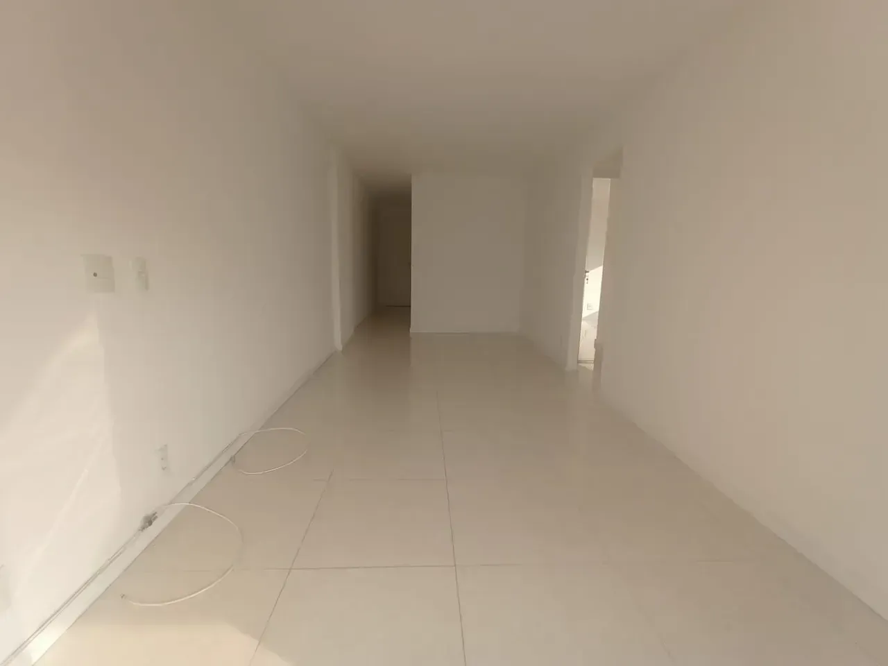 Apartamento de 3 dormitorios con balcón acristalado 77 m² — photo 14