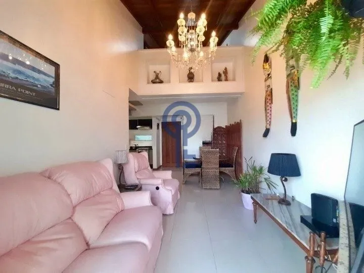 Penthouse with 2 en-suite bedrooms and gas stove