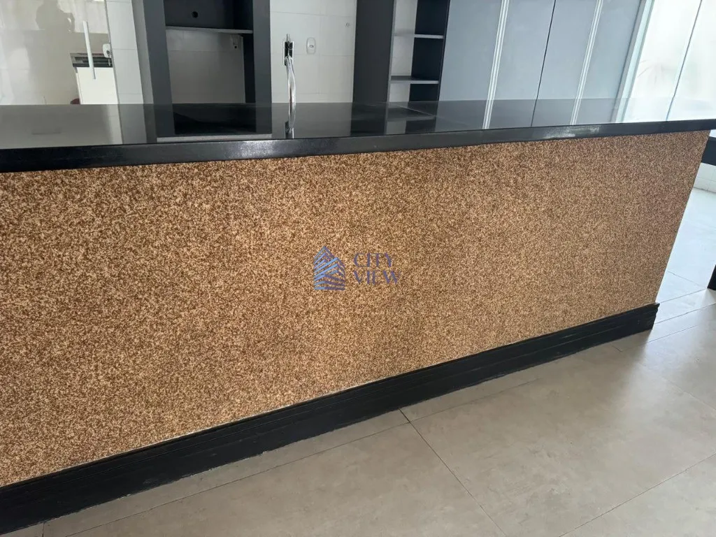 House with 5 bedrooms and 360 m² plus 4 parking spots — photo 59