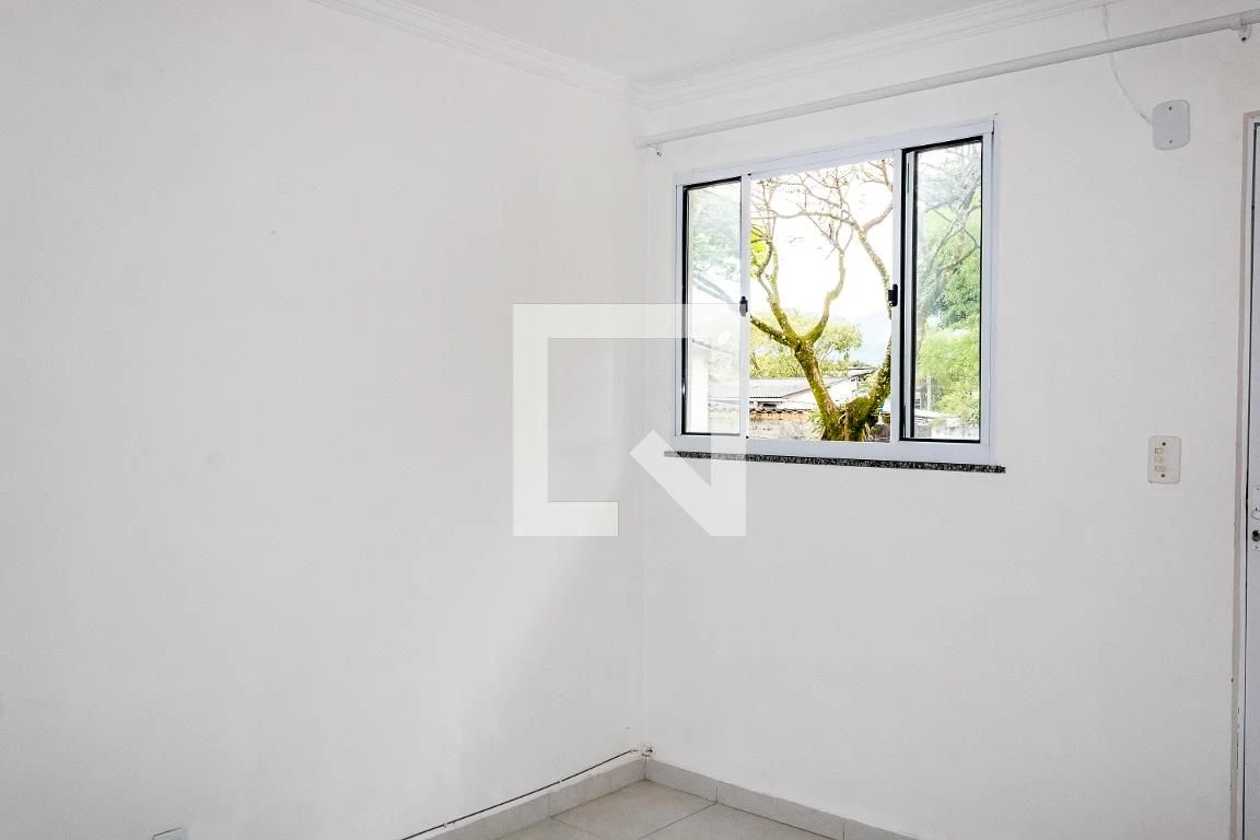 Home office in a 2-bedroom apartment, 43 m² — photo 37