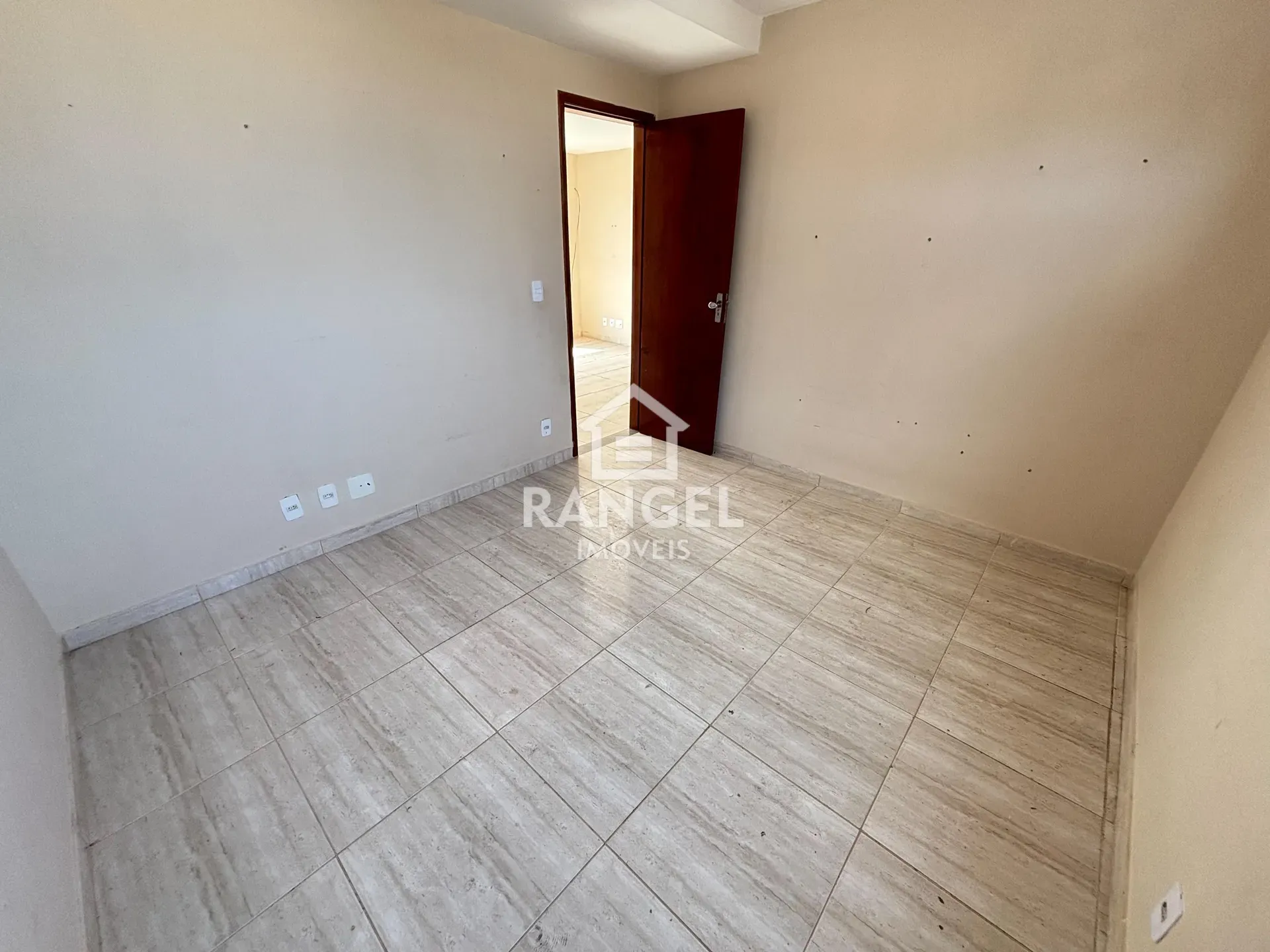 Vista a la montaña y 2 dormitorios: departamento de 76 m² — photo 12