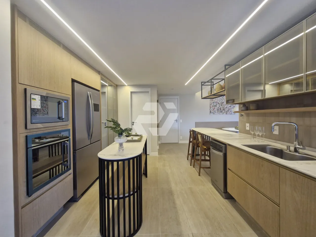 Apartamento mobiliado com 3 quartos, 2 banheiros e 121 m² — photo 12