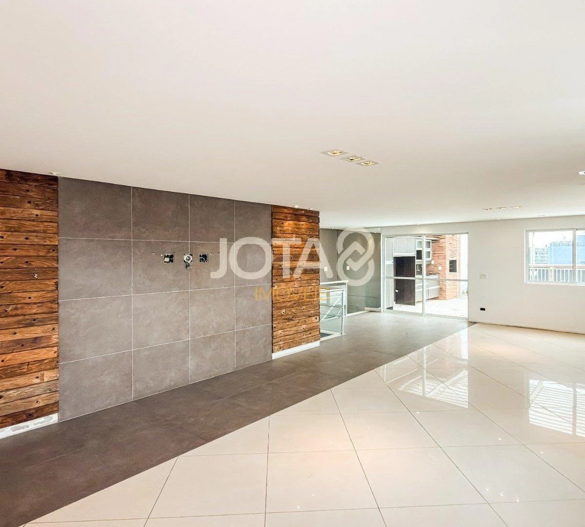 Apartment, 213 m², with a bathtub — photo 21