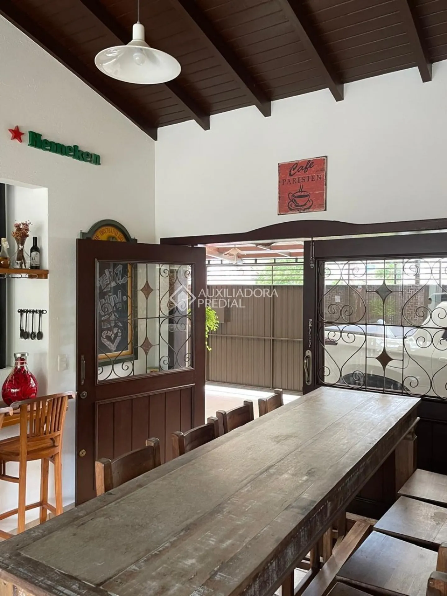 Furnished 350 m² house with an open-plan gas kitchen — photo 27