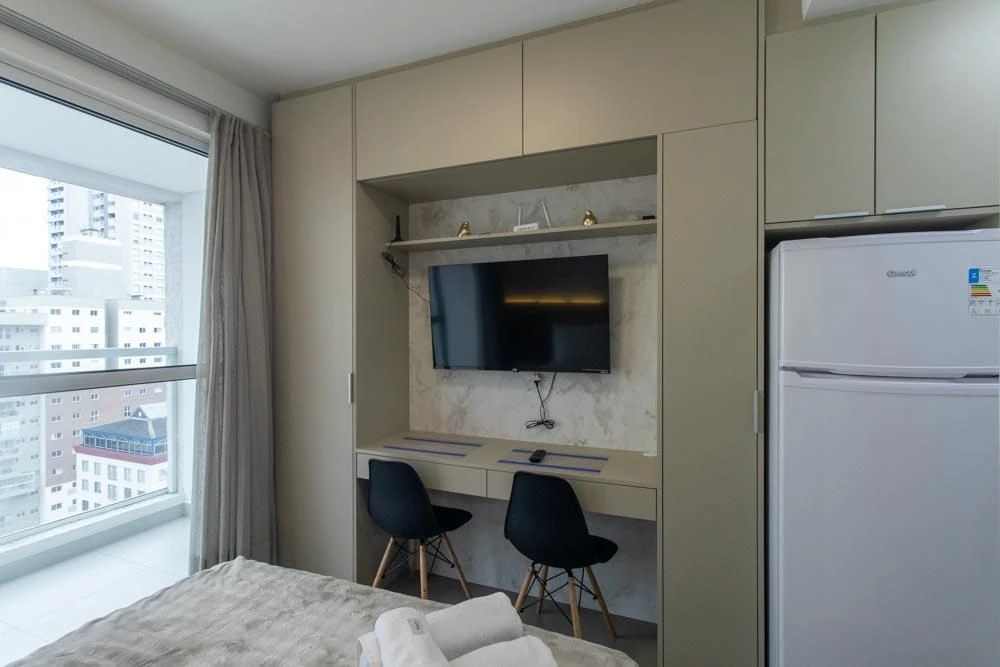 Студия 20 м² со стиральной машиной и панорамными окнами — photo 15