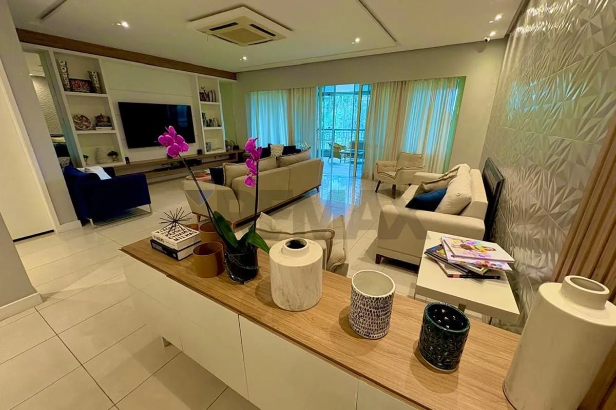 Apartamento de 315 m² com 4 dormitórios e 5 banheiros — photo 6