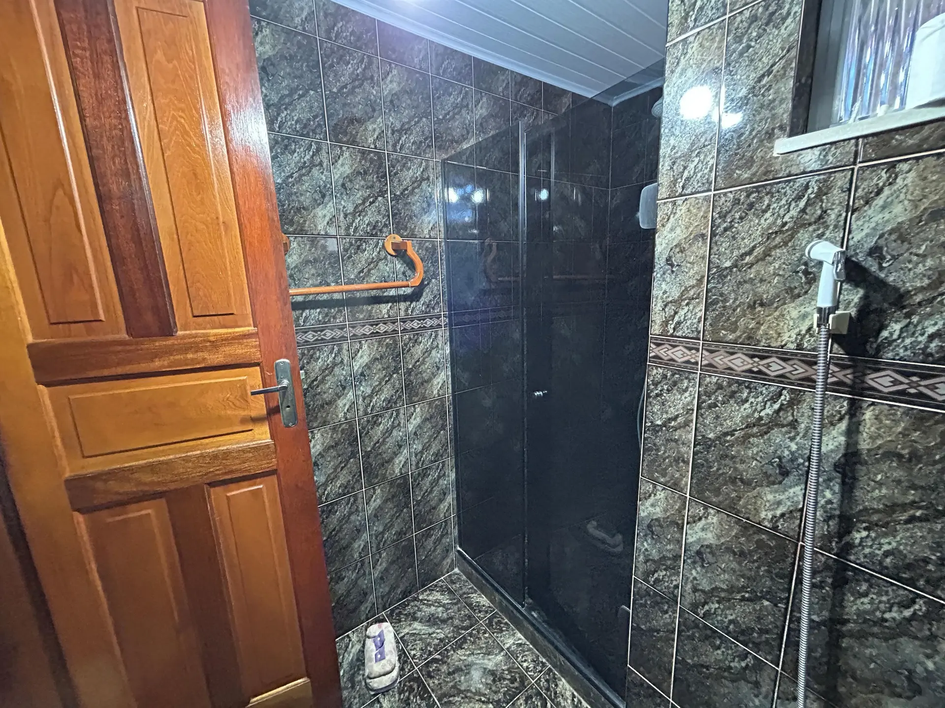Меблированный дом с 2 спальнями и балконом — photo 21