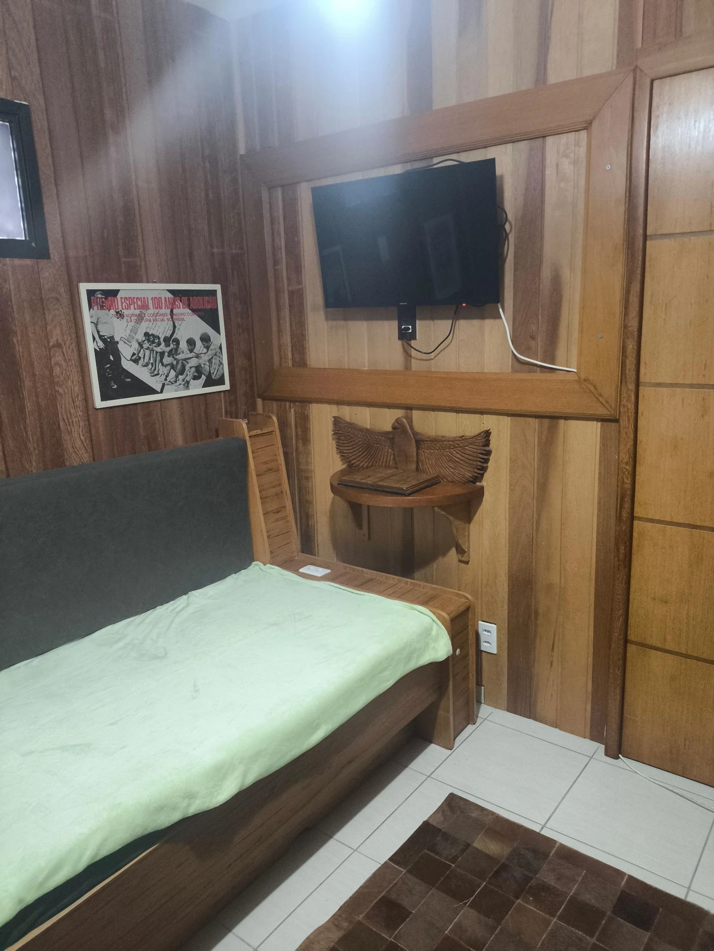 Apartamento mobiliado com 2 quartos e banheiro privativo — photo 18