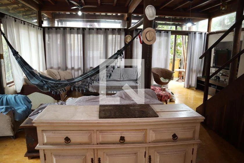 Furnished 500 m² house with 3 bedrooms and an open kitchen — photo 32
