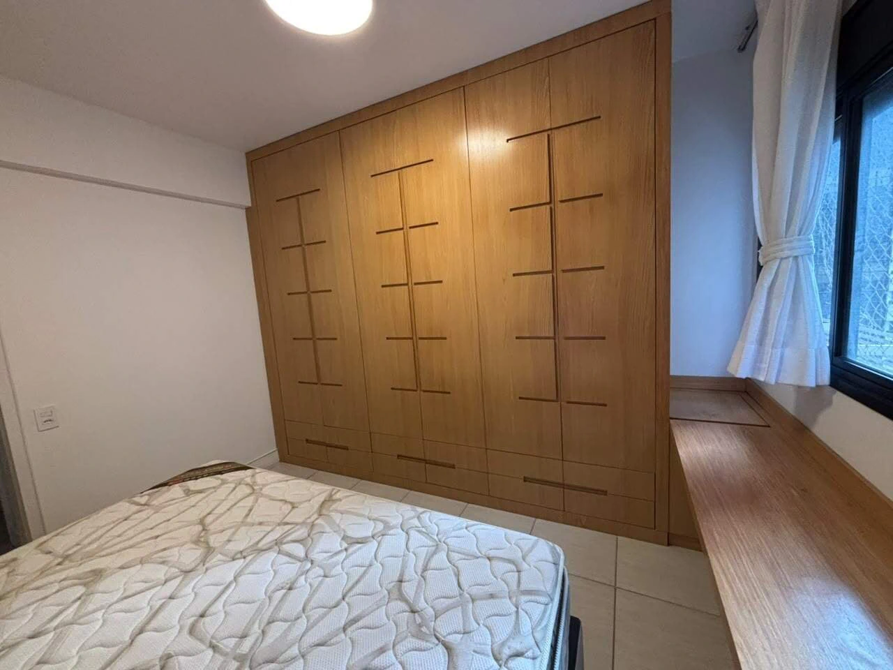 Furnished apartment, 122 m², with a glass-enclosed balcony — photo 26