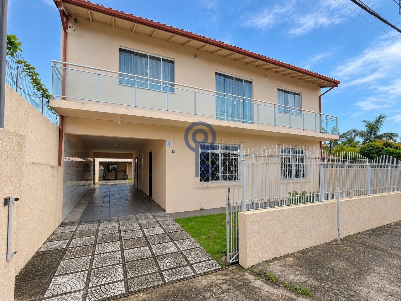 Furnished house, 200 m², with a walk-in closet — photo 30