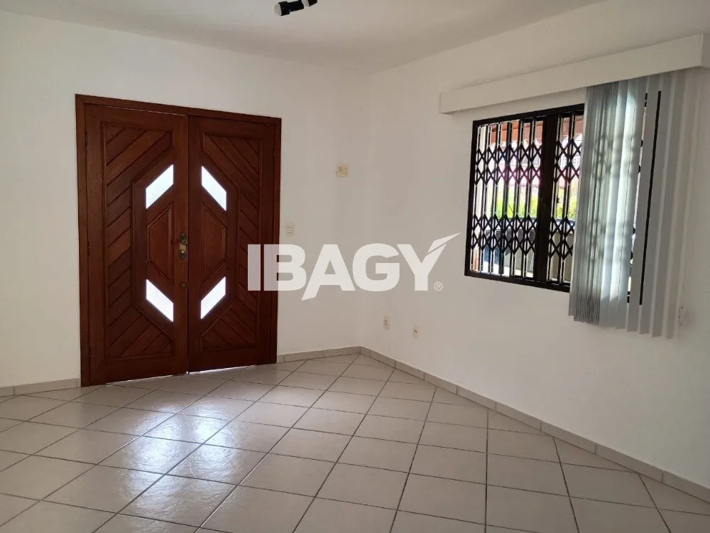 2-bedroom house with a grill on the balcony — photo 16