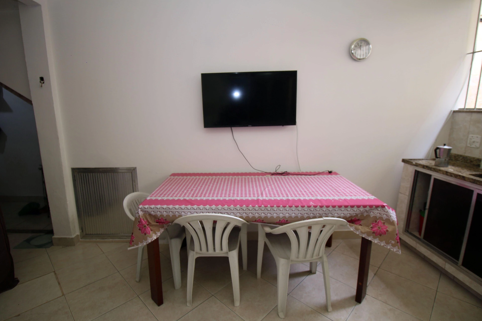 Casa sem mobília com 1 quarto e 1 banheiro — photo 11