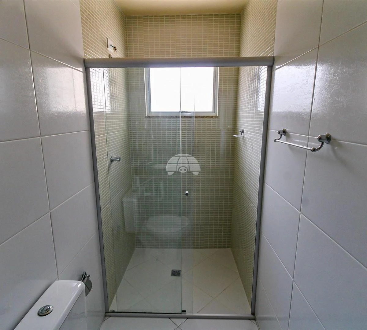 3-bedroom, 100 m² house in Curitiba — photo 10