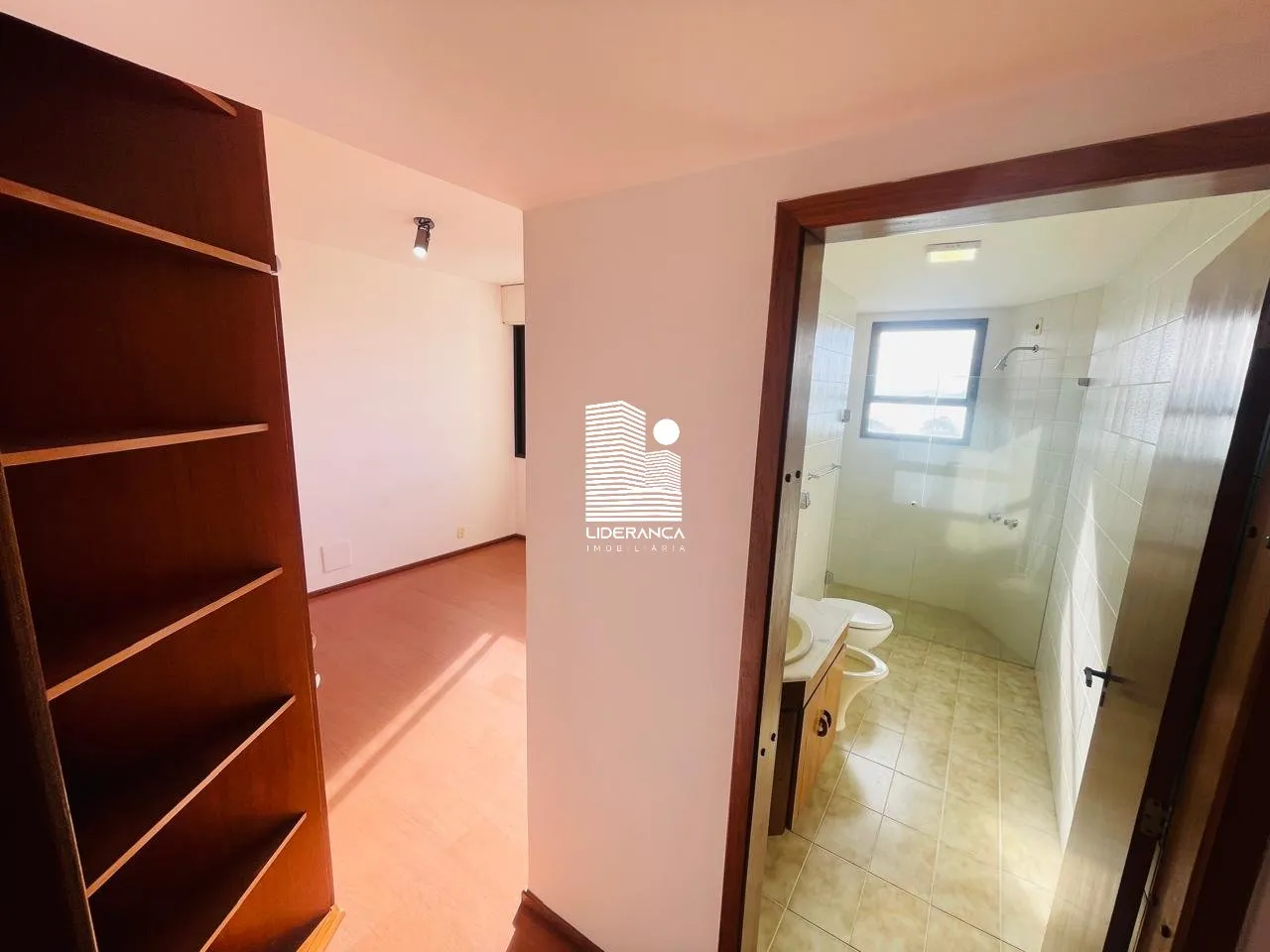 350 m² apartment with 3 en-suite bedrooms and 3 parking — photo 52
