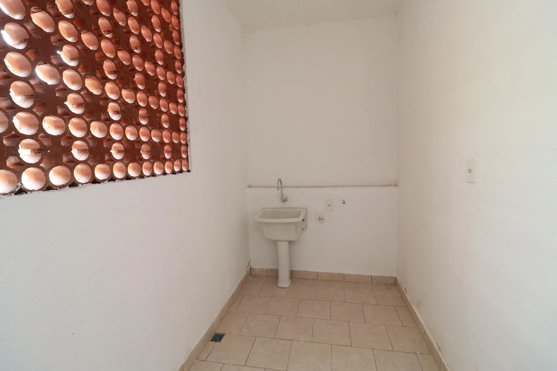 3-bedroom apartment, 1 with its own bathroom, 120 m² — photo 9