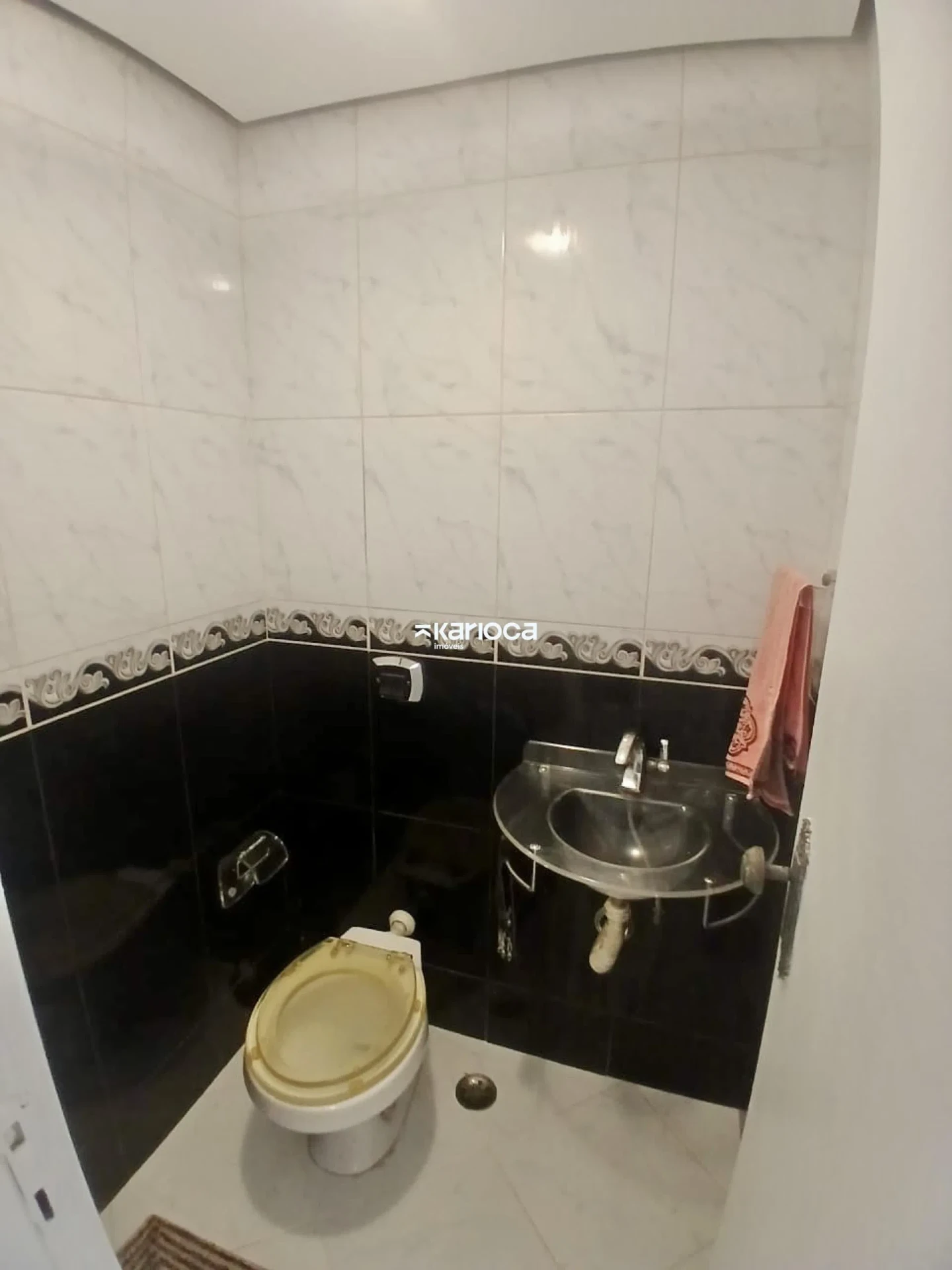 House with 4 bedrooms and private garden BBQ area — photo 10