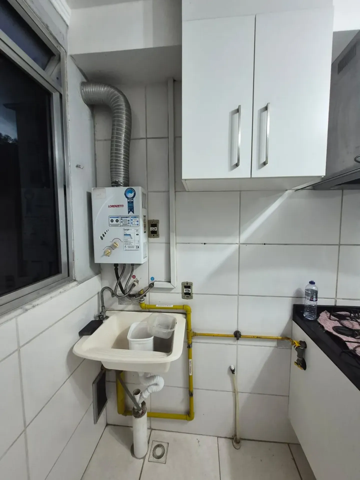 2-bedroom apartment in a building with a pool — photo 2