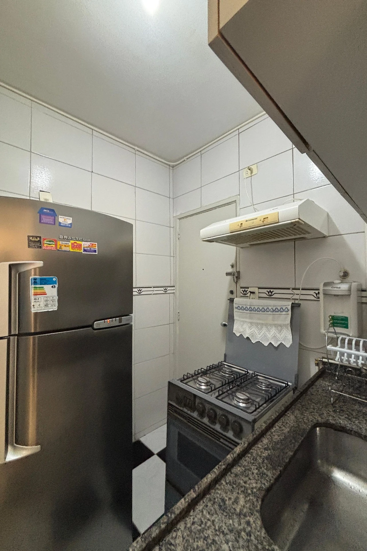 Apartamento mobiliado com 2 quartos e cozinha separada — photo 12