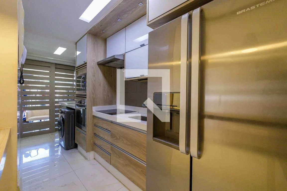 Apartamento mobiliado com 4 quartos e 4 banheiros — photo 35