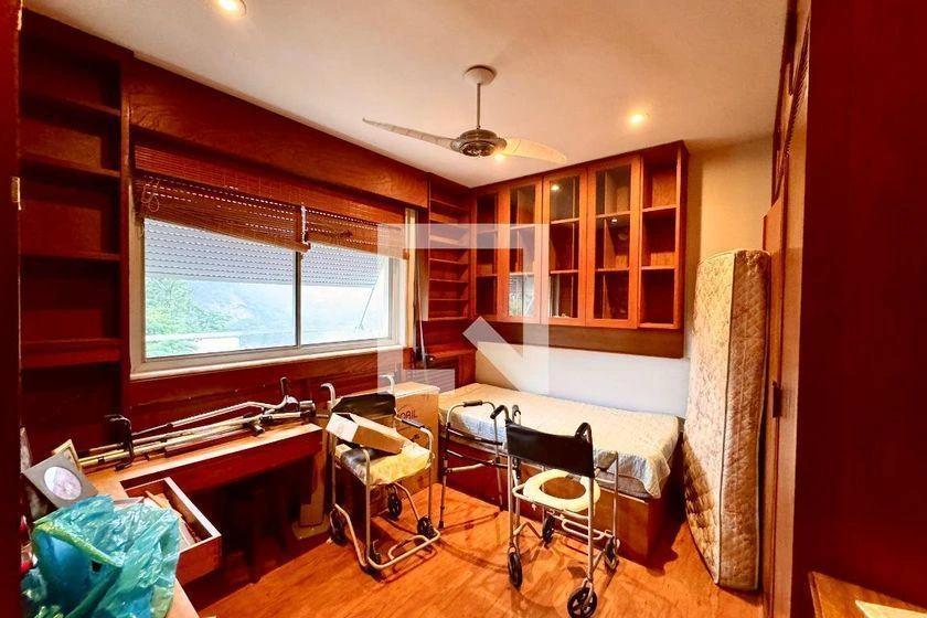 Furnished apartment, 180 m², with a glass-enclosed balcony — photo 26