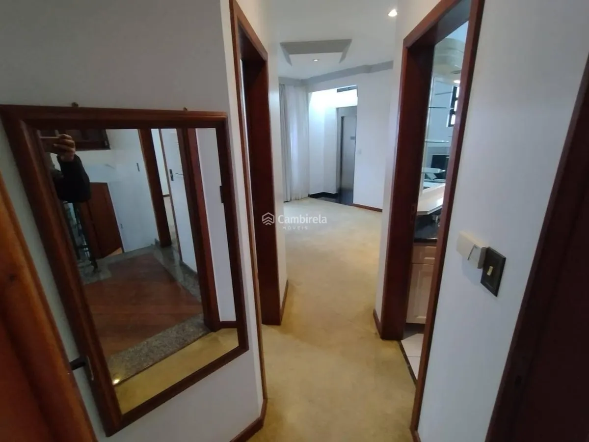 House with 4 bedrooms and 311 m² with 2 en-suites — photo 43