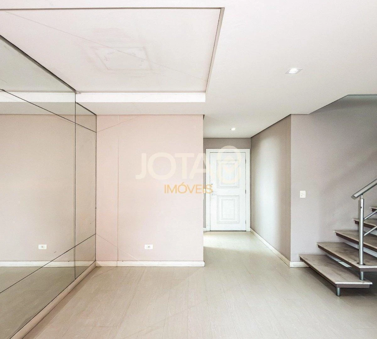 Apartment, 213 m², with a bathtub — photo 17