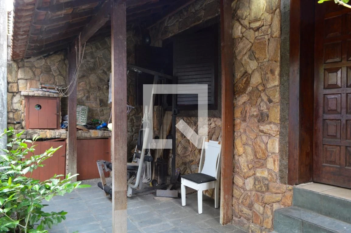 Casa com 3 quartos e quintal, aceita animais de estimação — photo 4
