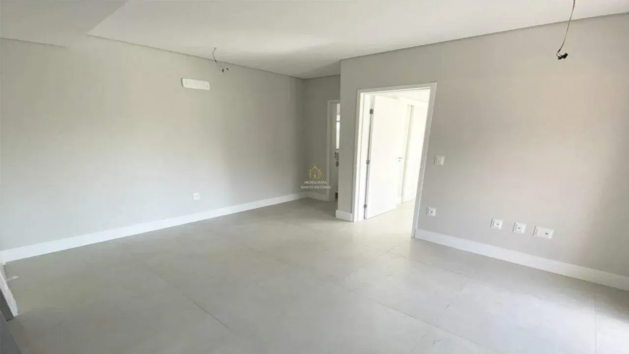 Furnished 1-bedroom apartment with 40 m² and 2 parking spots — photo 12