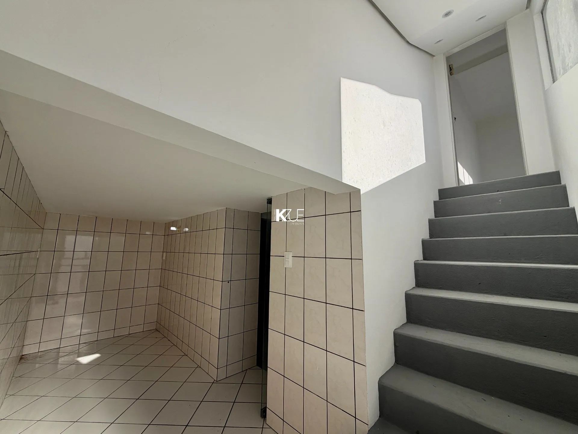 3-bedroom house with a suite, 324 m² total area — photo 28