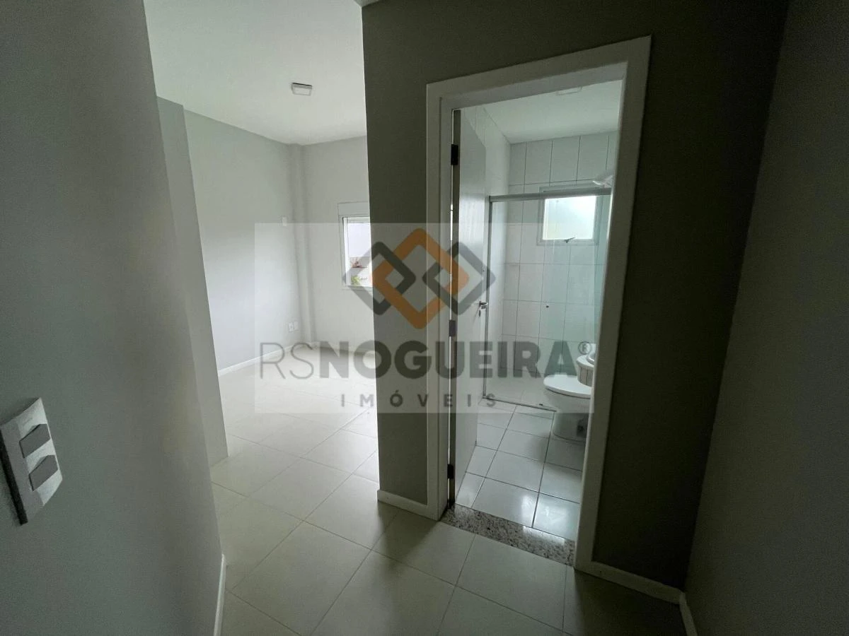 Furnished apartment, 65 m², with a washing machine — photo 12