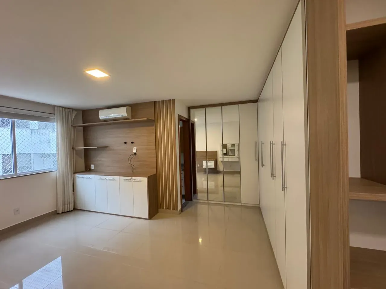 2-bedroom apartment, both with their own bathrooms, 96 m² — photo 3